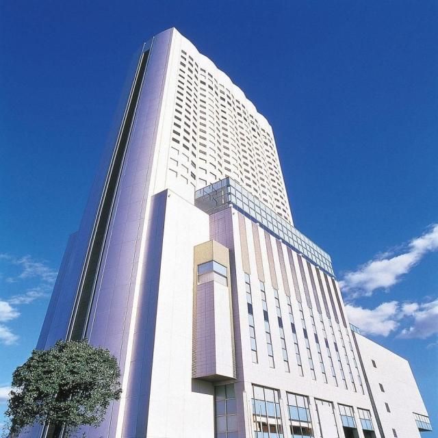 愛知/ロビーラウンジ(ANAクラウンプラザホテルグランコート名古屋 by IHG)/2名様 カフェプラン≪ケーキとコーヒーまたは紅茶またはソフトドリンク・お土産付≫