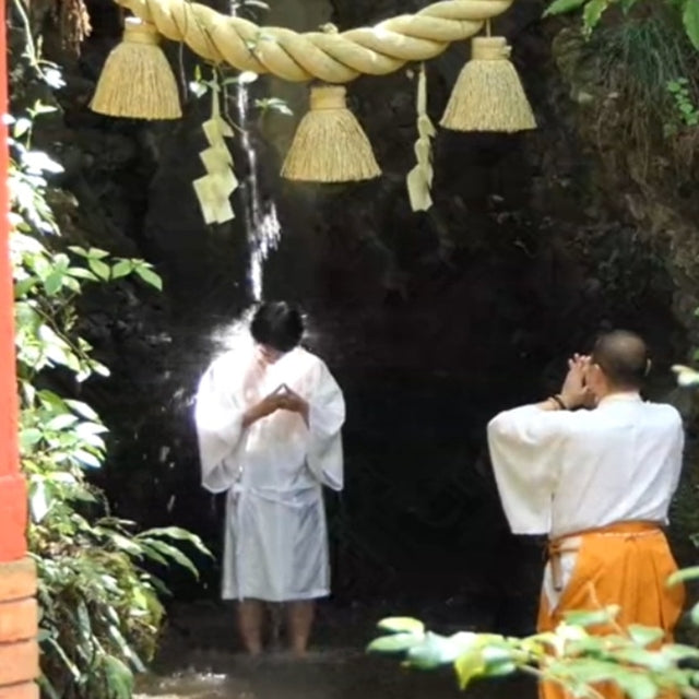 静岡/医王山薬王院油山寺/ペア滝行と写経体験