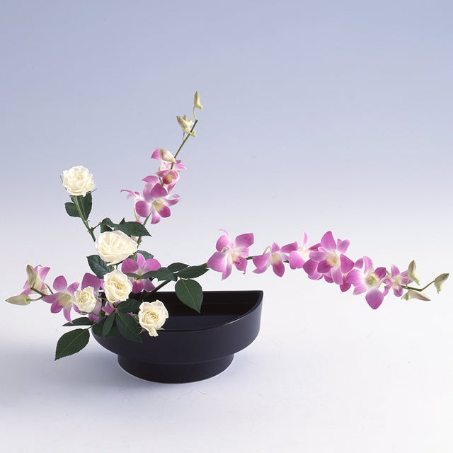 東京/小原流ビギナーズスクール青山校/1名様 いけばな体験（陶器の花器付）