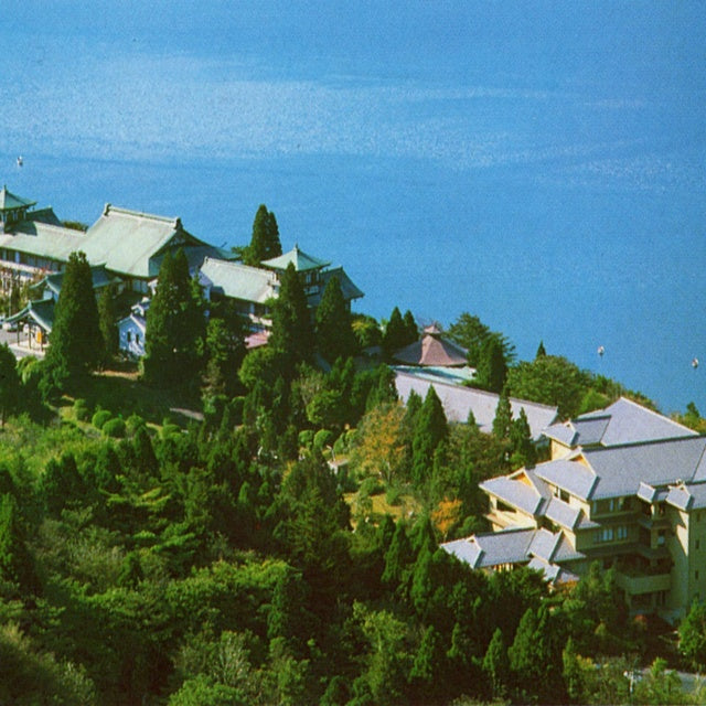神奈川/絶景日帰り温泉 龍宮殿本館/2名様 日帰り入浴≪1ドリンク付≫