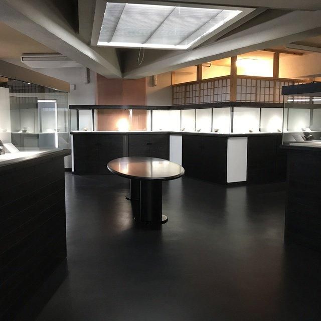 福島/曜変天目＆枯山水美術館/【春季】4～6月【秋季】10・11月限定！2名様 入館と庭園拝観≪抹茶・和菓子付≫＋サイン入り書籍