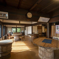 【親子でも楽しめる】静岡/明治屋醤油 /醤油搾り(火入れなし)体験、味見＋お土産付